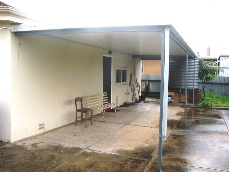 16 Lillian Street, Findon SA 5023