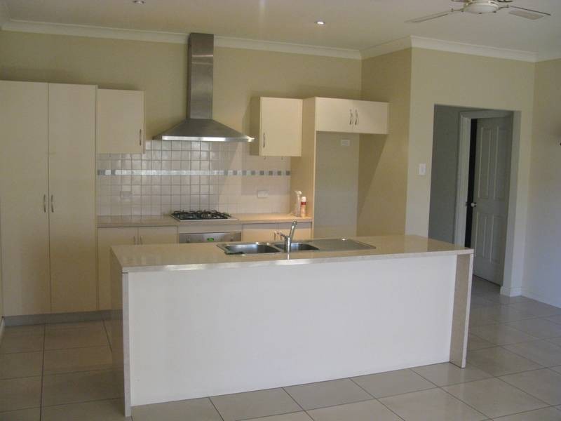 3/2 Hawkins Ave, Flinders Park SA 5025