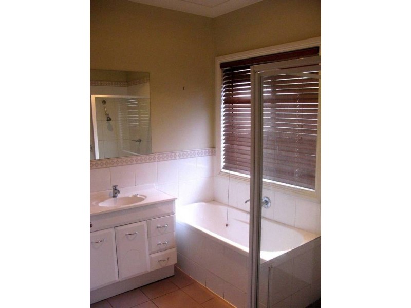 3/2 Hawkins Ave, Flinders Park SA 5025