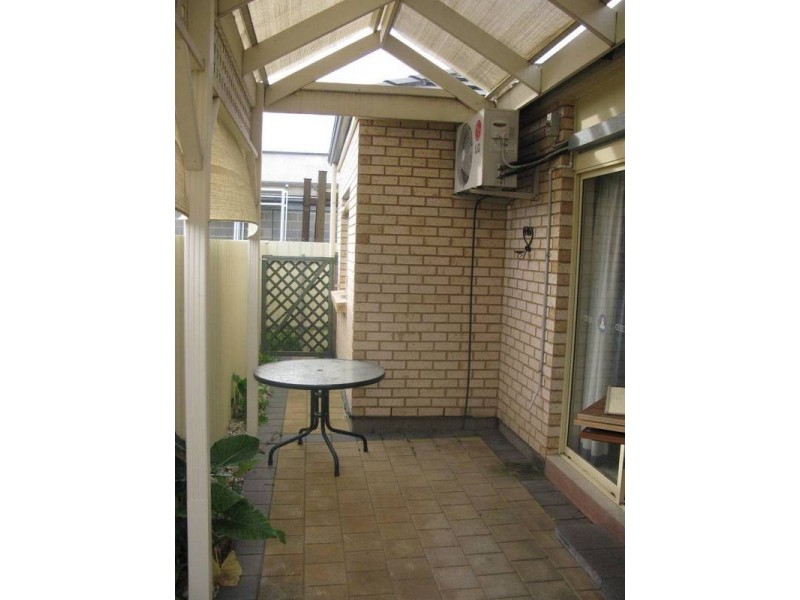 3/2 Hawkins Ave, Flinders Park SA 5025