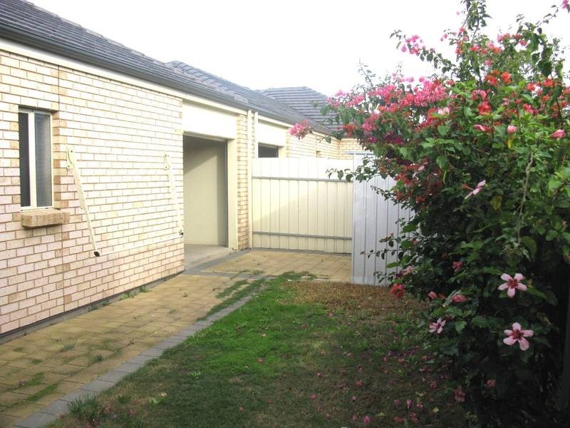 3/2 Hawkins Ave, Flinders Park SA 5025