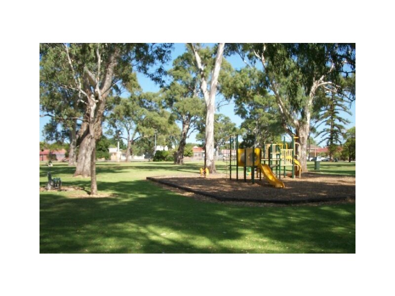 10 Crace Road, Fulham SA 5024