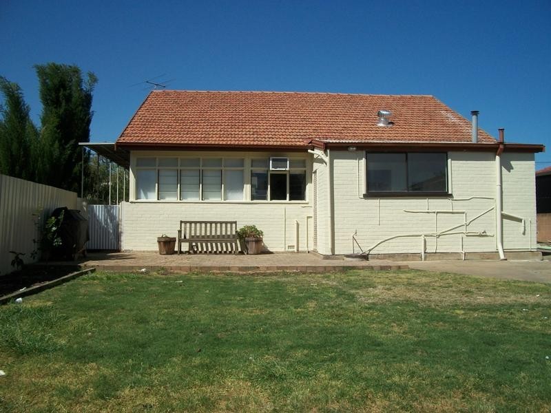 43 McGregor Terrace, Rosewater SA 5013