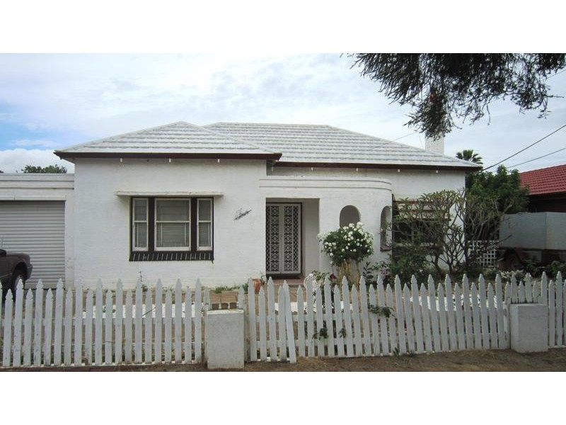 4 Ayr Avenue, Seaton SA 5023