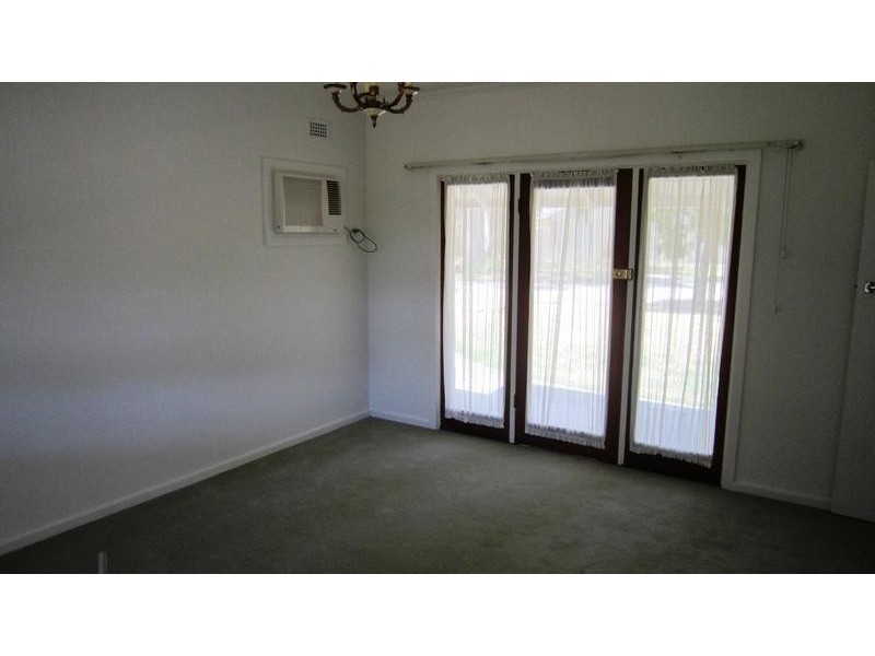 10 Crace Road, Fulham SA 5024