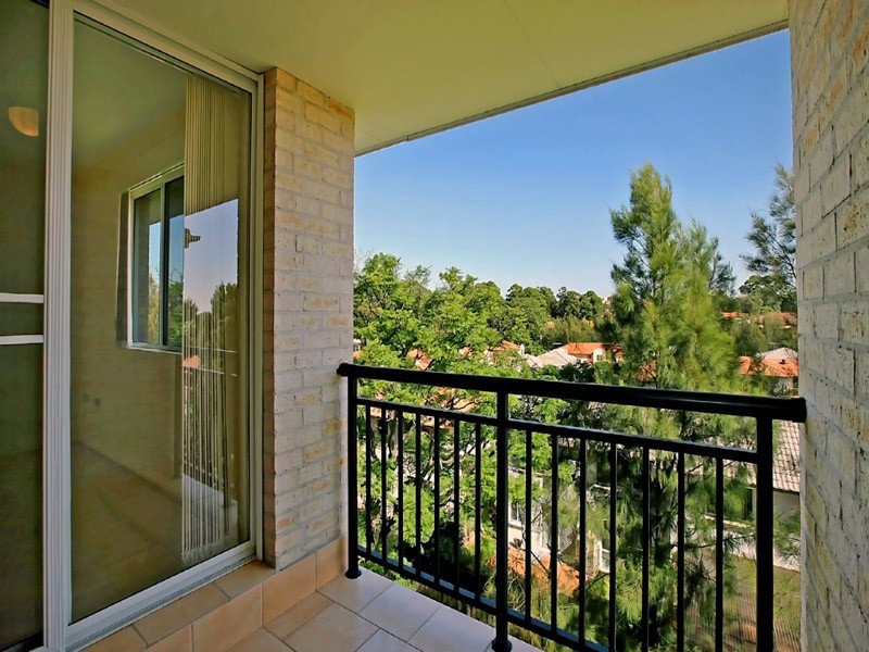 34/392 Windsor Road, Baulkham Hills NSW 2153