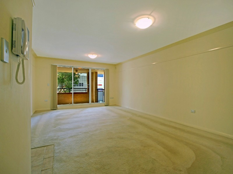 34/392 Windsor Road, Baulkham Hills NSW 2153