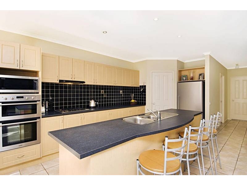13 Armine Way, Beaumont Hills NSW 2155