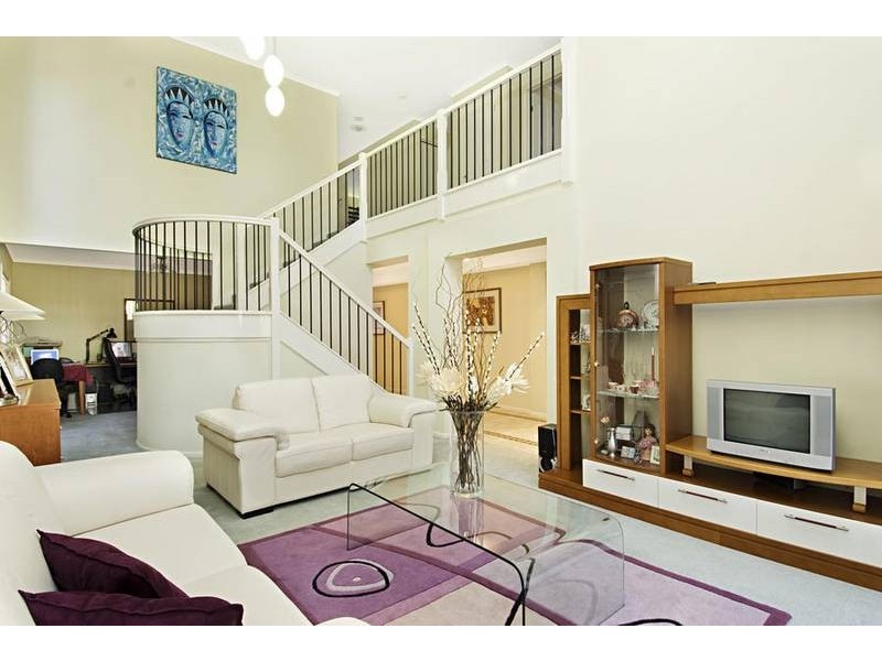 13 Armine Way, Beaumont Hills NSW 2155