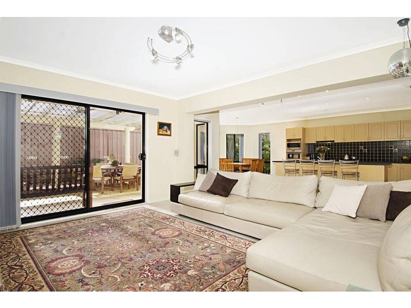13 Armine Way, Beaumont Hills NSW 2155
