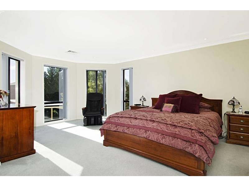 13 Armine Way, Beaumont Hills NSW 2155