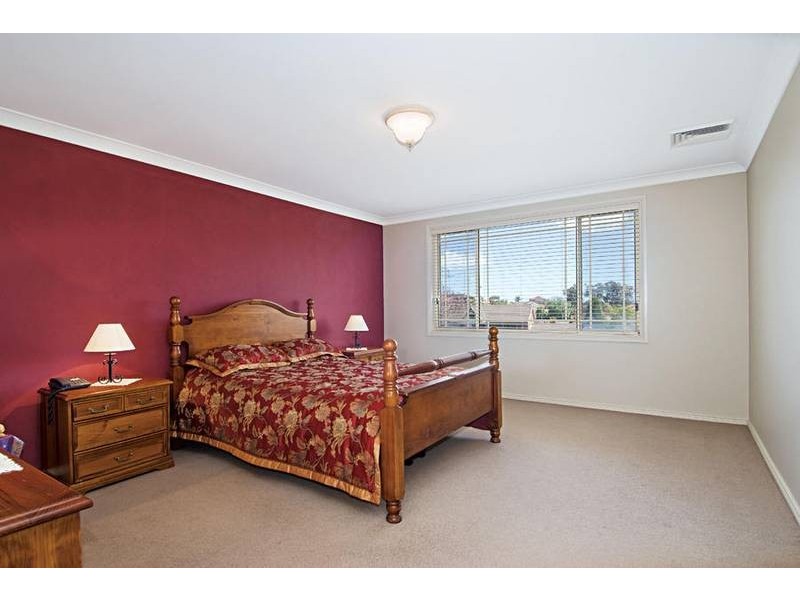 10 Nicholas Close, Bella Vista NSW 2153