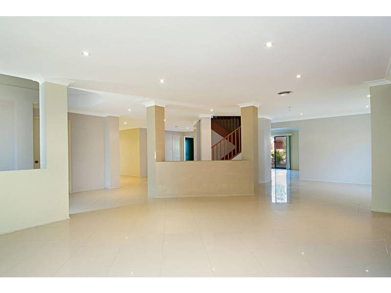 40 Kinnard Way, Kellyville NSW 2155