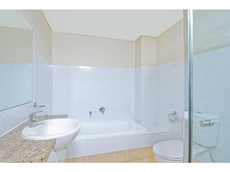 13/2-6 Sherwin Avenue, Castle Hill NSW 2154