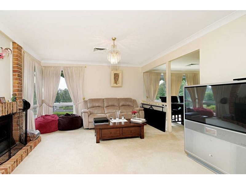 4 Coolock Crescent, Baulkham Hills NSW 2153
