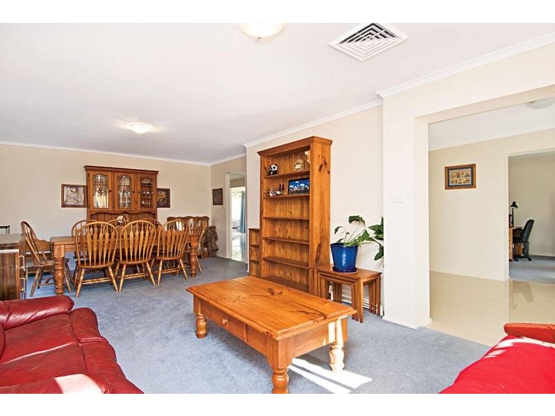 25 Cattai Creek Drive, Kellyville NSW 2155