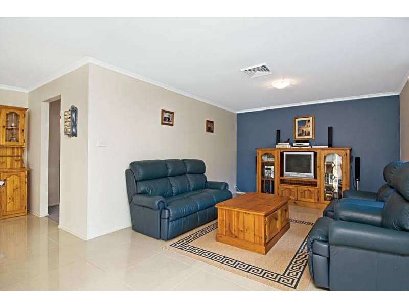 25 Cattai Creek Drive, Kellyville NSW 2155