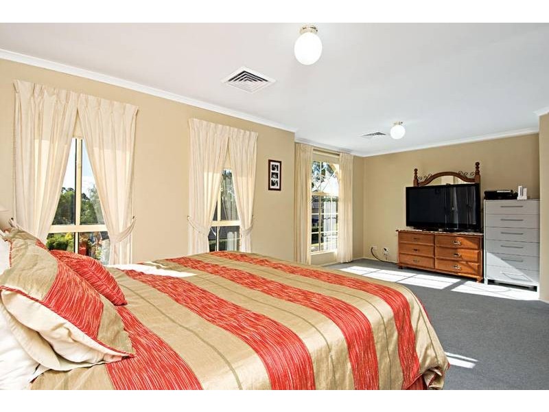 25 Cattai Creek Drive, Kellyville NSW 2155