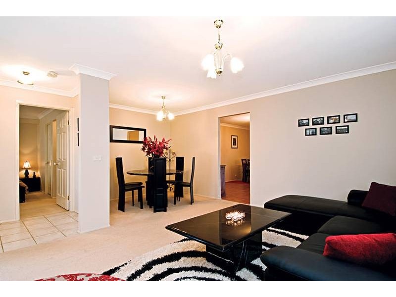 6 Kingdom Place, Kellyville NSW 2155