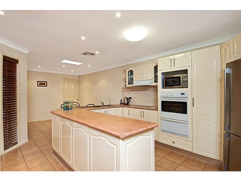 18 Duncraig Drive, Kellyville NSW 2155