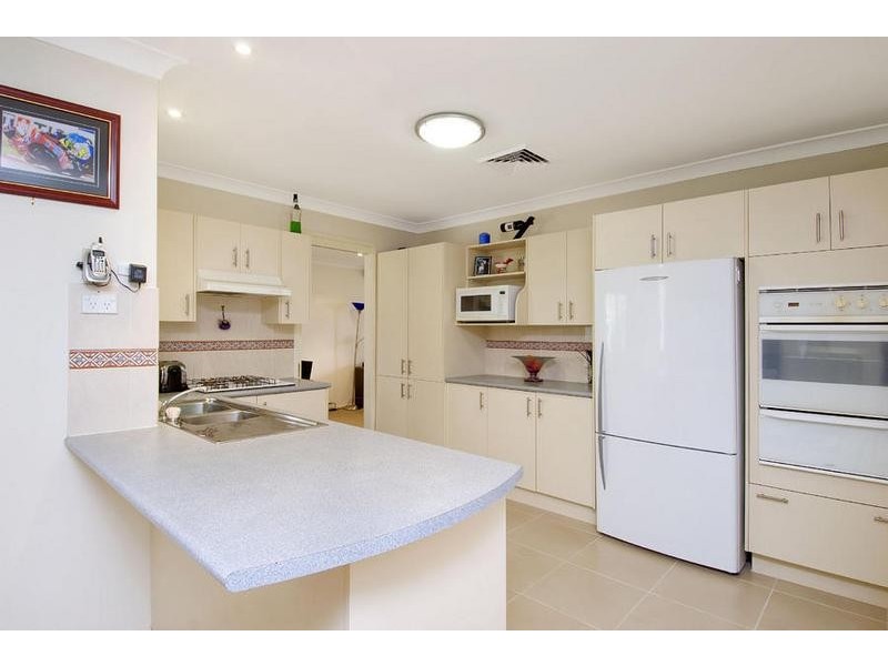 10 Majestic Drive, Stanhope Gardens NSW 2768