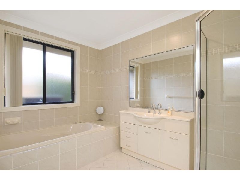 18 Kirkcaldy Circuit, Kellyville NSW 2155