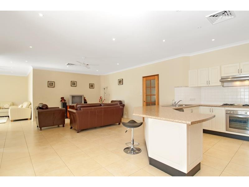 28 Chepstow Drive, Castle Hill NSW 2154