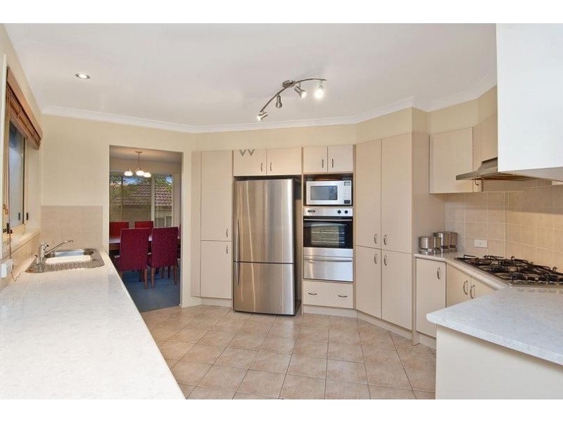 15 Linford Place, Beaumont Hills NSW 2155