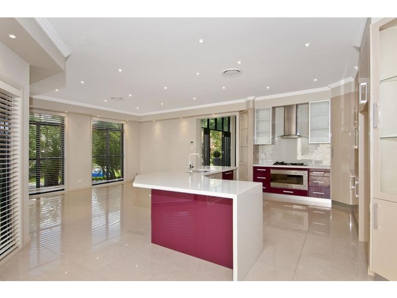 19 Pipersbrook Crescent, Bella Vista NSW 2153