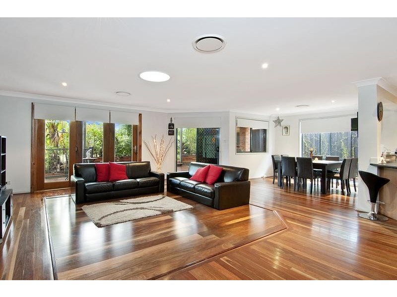 15 Vivaldi Place, Beaumont Hills NSW 2155