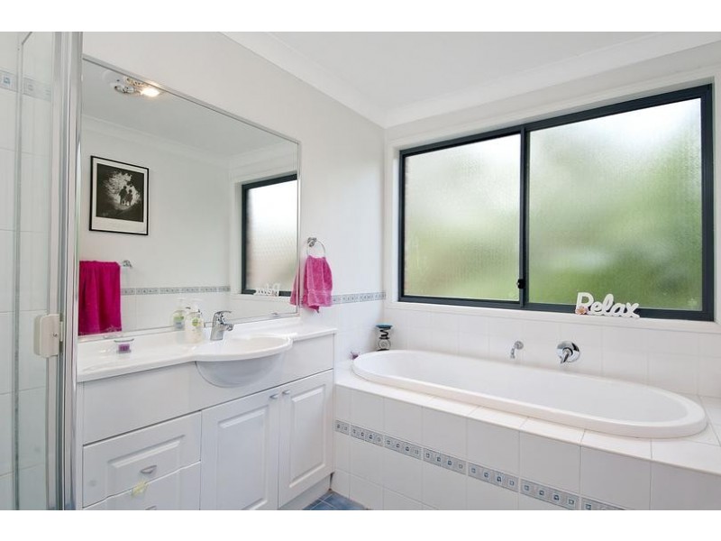 15 Vivaldi Place, Beaumont Hills NSW 2155