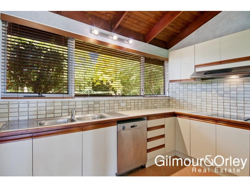 4 Sarah Crescent, Baulkham Hills NSW 2153