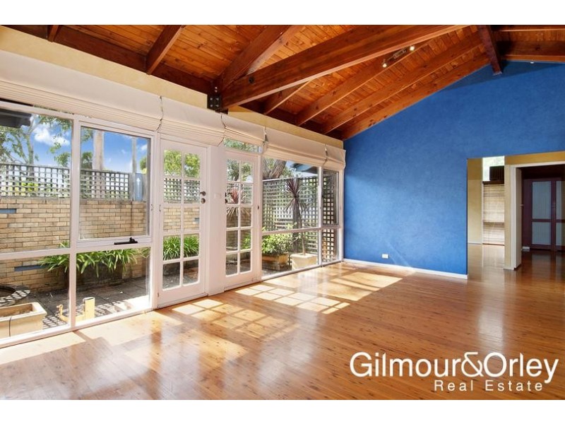 4 Sarah Crescent, Baulkham Hills NSW 2153