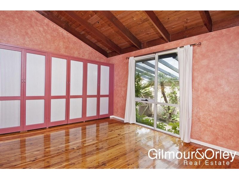 4 Sarah Crescent, Baulkham Hills NSW 2153