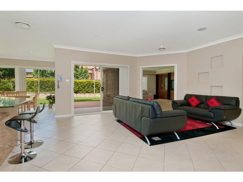 15 Cunningham Parade, Kellyville NSW 2155