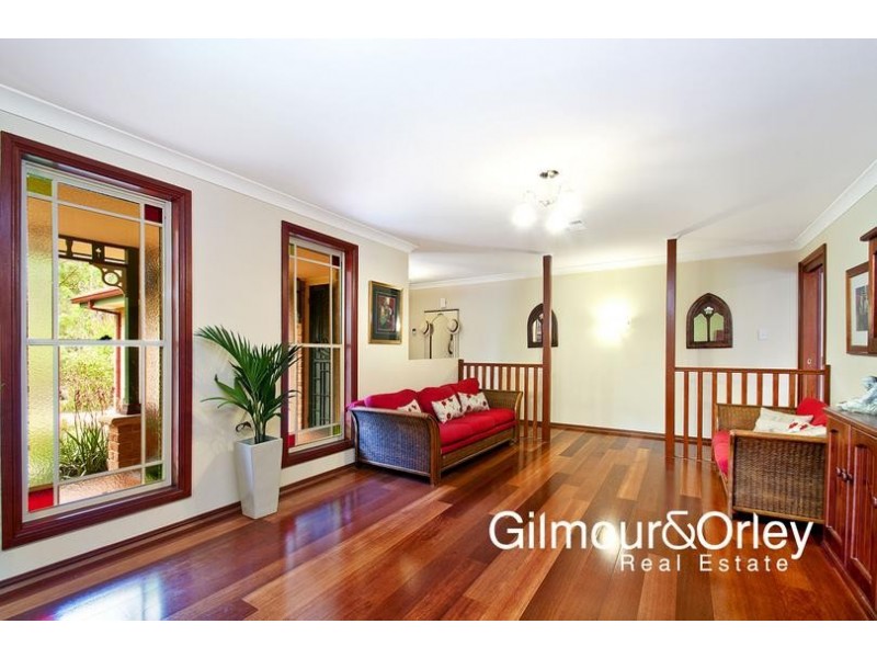 8 Minerva Crescent, Beaumont Hills NSW 2155