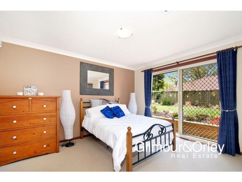 8 Minerva Crescent, Beaumont Hills NSW 2155