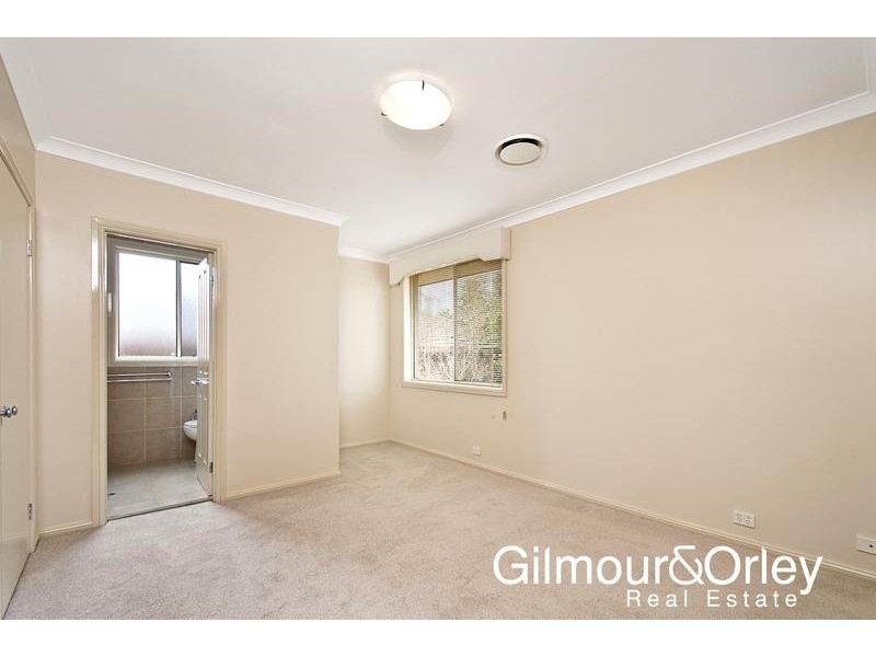 2/11 Harrington Avenue, Castle Hill NSW 2154