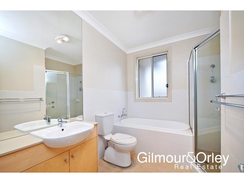 2/11 Harrington Avenue, Castle Hill NSW 2154