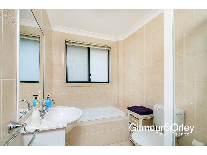 4/23a Charles Street, Baulkham Hills NSW 2153