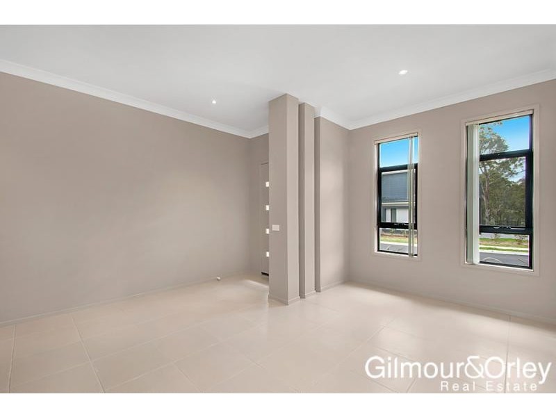 25 Treeland Circuit, Kellyville NSW 2155