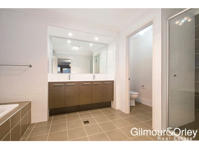 18 Sarah Jane Avenue, Beaumont Hills NSW 2155