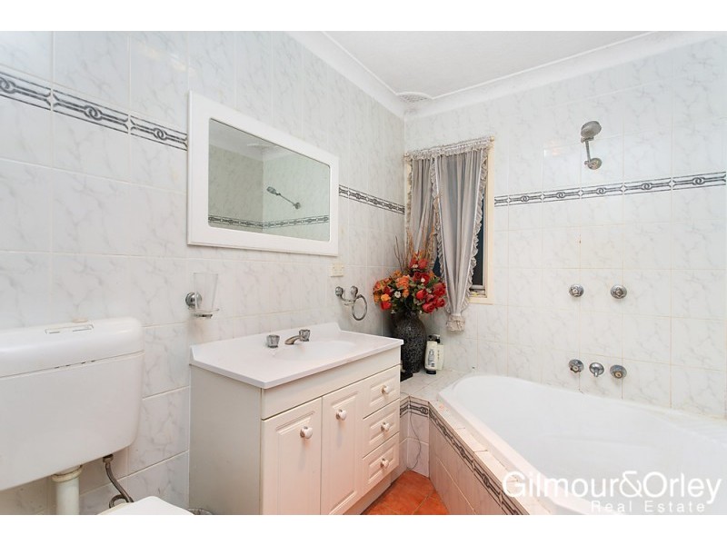 18 Tremain Avenue, Kellyville NSW 2155