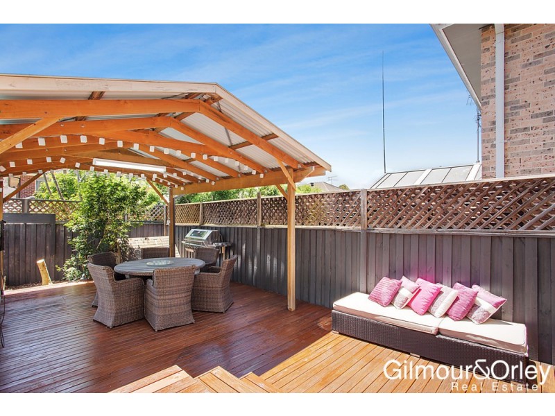 9 Fernleaf Crescent, Beaumont Hills NSW 2155