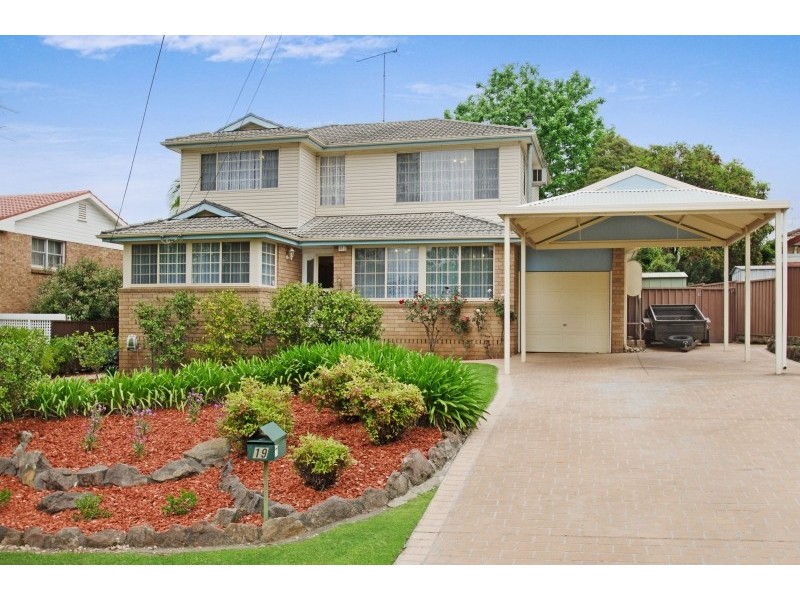 19 Spring Road, Kellyville NSW 2155