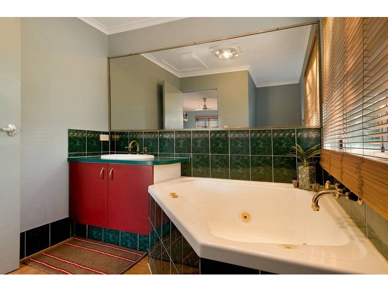 1 Whitelaw Street, Murrumba Downs QLD 4503