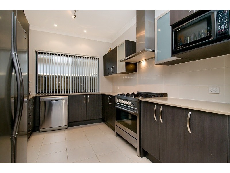 17 Planigale Crescent, North Lakes QLD 4509