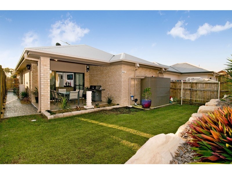 17 Planigale Crescent, North Lakes QLD 4509