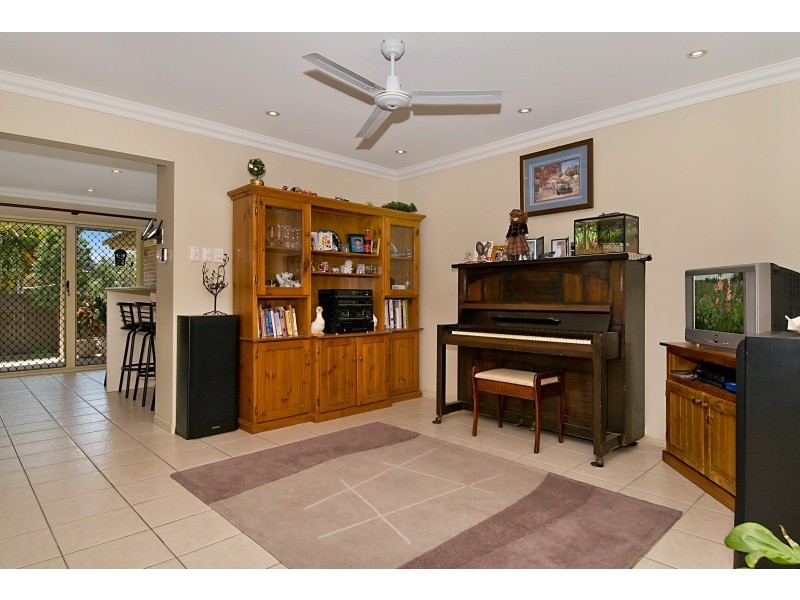 27 Castlereagh Street, Murrumba Downs QLD 4503