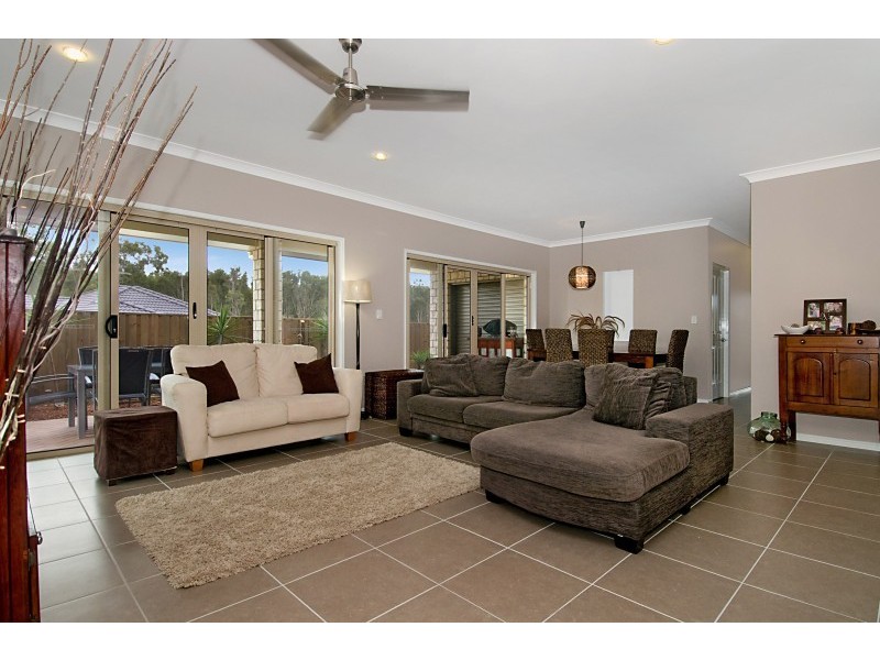 15 Basil Street, Griffin QLD 4503